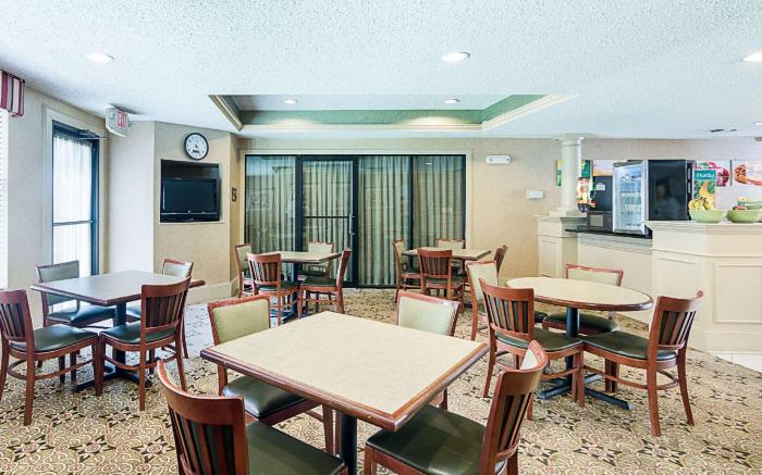 Quality Suites Sherman