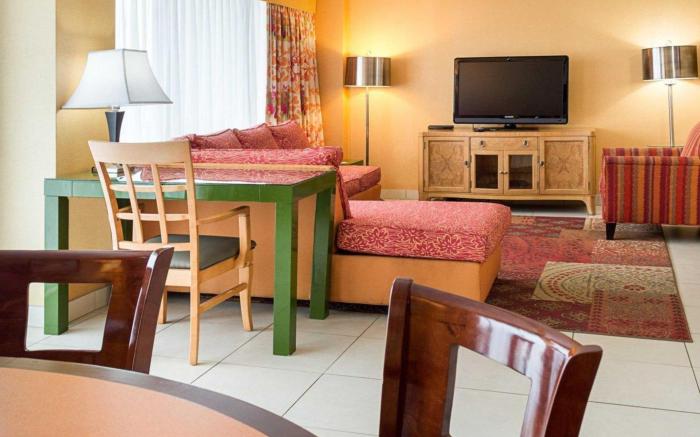 Comfort Inn and Suites Virginia Beach - Oceanfront
