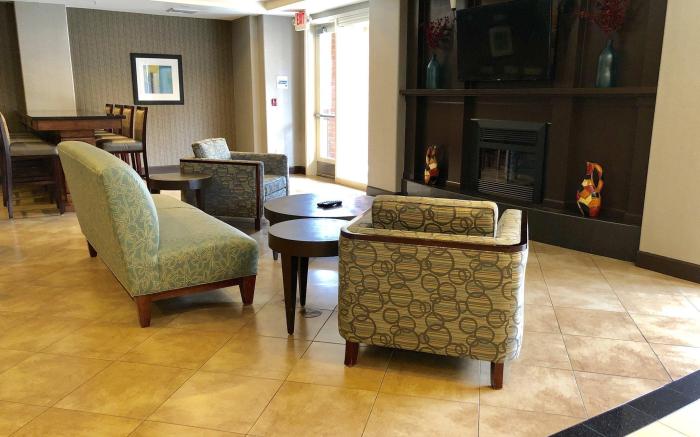 Holiday Inn Express Hotel & Suites Vacaville By IHG
