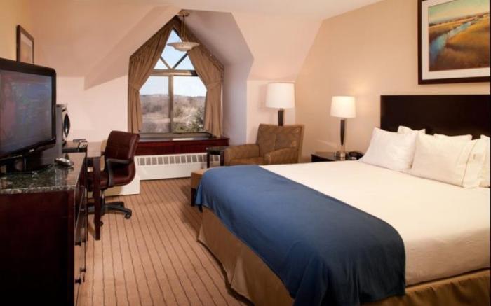 Holiday Inn Express Boston-Waltham By IHG