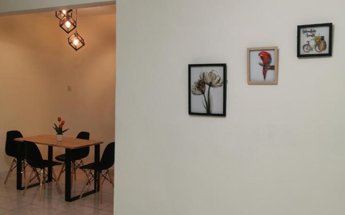 Double Storey Johor Bahru Stadium Homestay