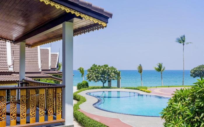Aura Samui Best Beach Hotel