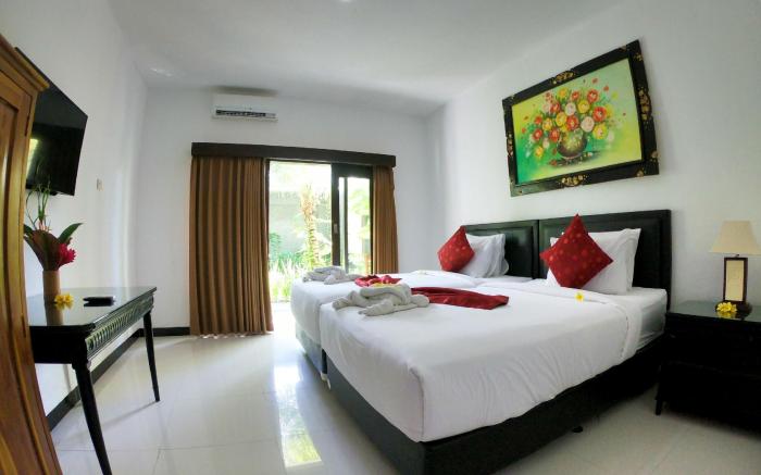 palm bamboo hotel