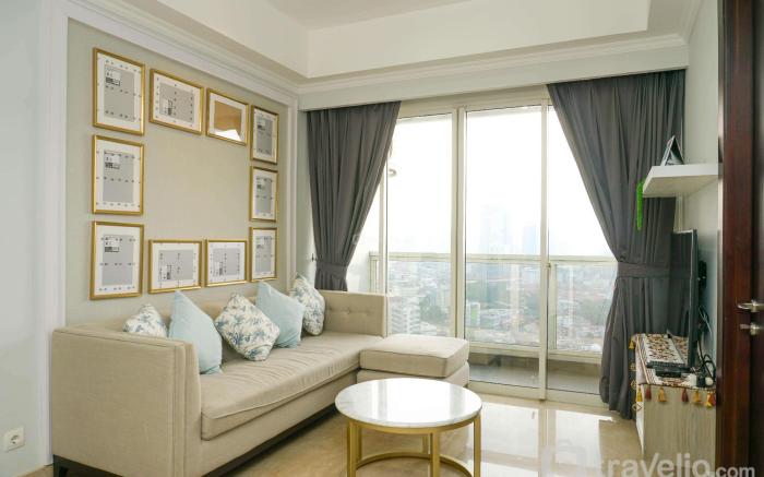 Lux 2BR with Private Lift Menteng Park By Travelio