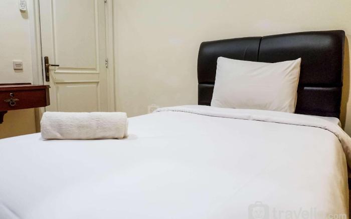 Spacious High Floor 2BR Taman Beverly By Travelio