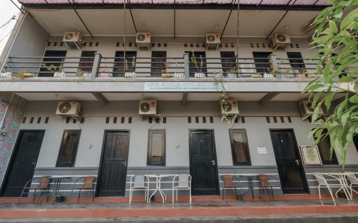 RedDoorz Syariah near Ciledug Station