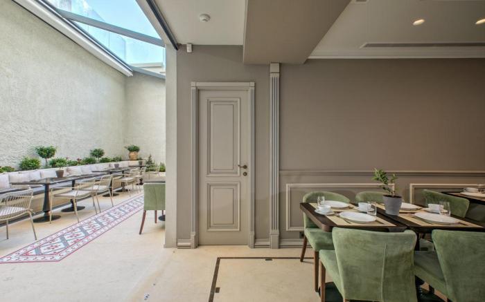 ESTIA BOUTIQUE APARTMENTS