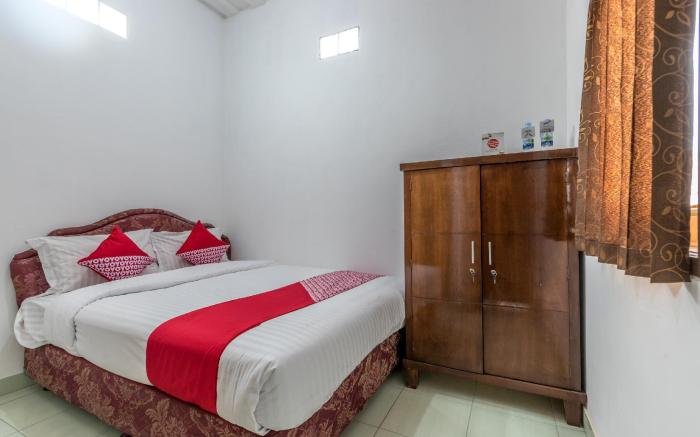 OYO 1082 Kost Arie 1