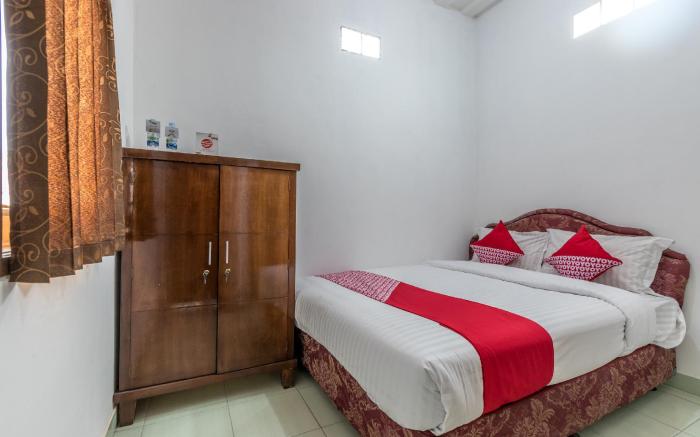 OYO 1082 Kost Arie 1