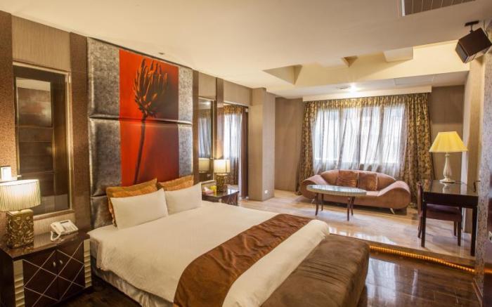 Pine Breeze Hot Spring Hotel