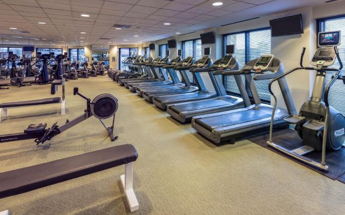 DoubleTree Suites by Hilton & Conf Ctr Chicago-Downers Grove