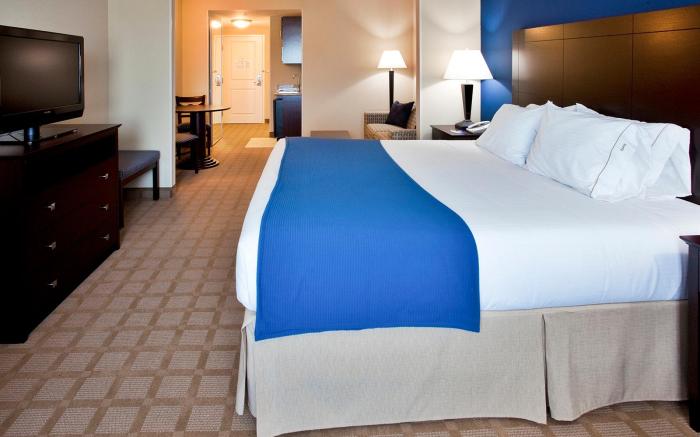 Holiday Inn Express Hotel & Suites Fort Pierce West By IHG