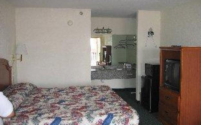 Fairway Inn
