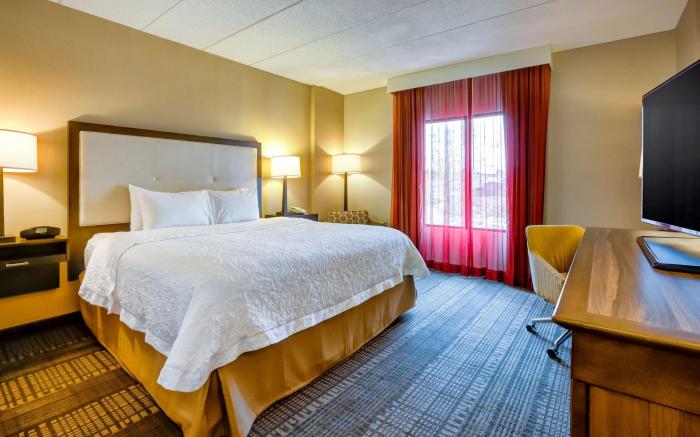 Hampton Inn Boston-Norwood