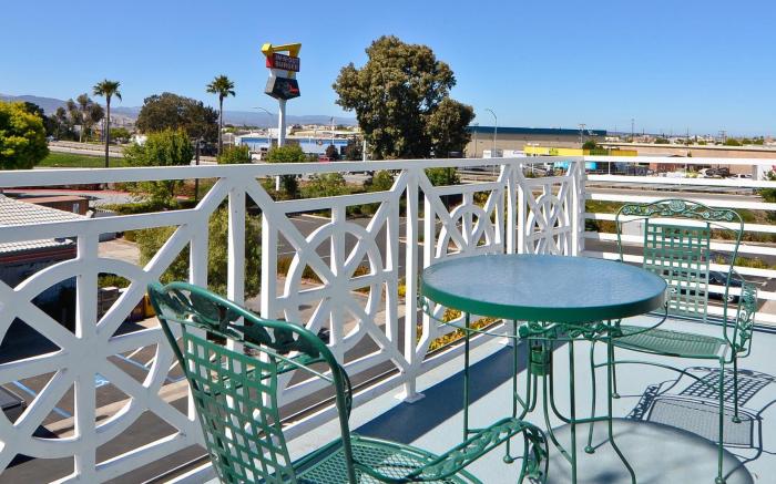 Best Western Salinas Monterey Hotel