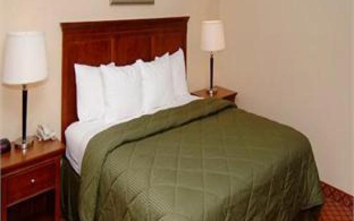 Baymont by Wyndham Bonita Springs