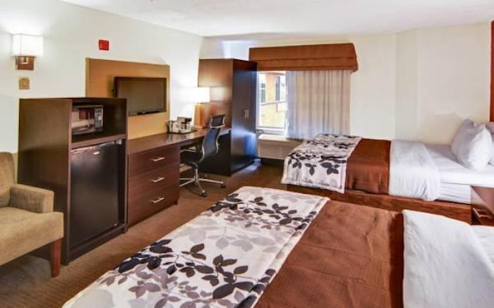 Clarion Inn & Suites DFW North