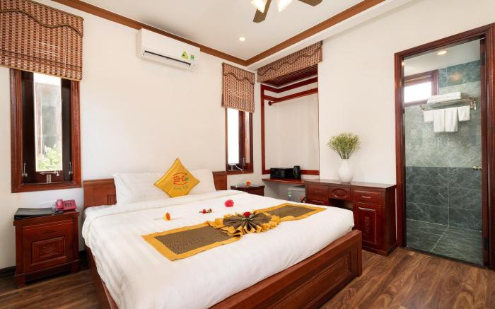 Crony Villa
