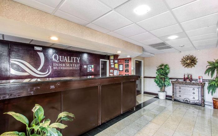 Quality Inn & Suites Memphis East