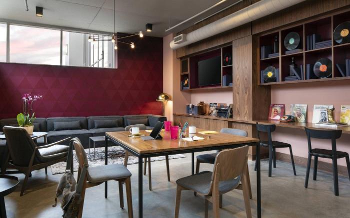 Moxy Nashville Vanderbilt Area