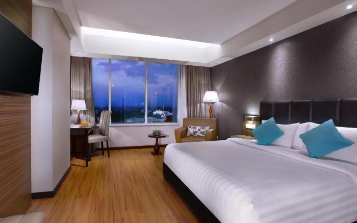 The Alana Hotel and Convention Center  Solo by ASTON