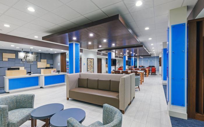 Holiday Inn Express and Suites Purcell By IHG
