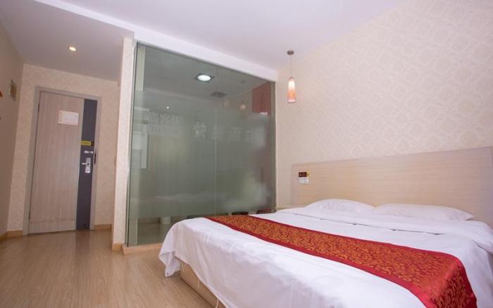 Thank Inn Plus Hotel Zhangjiagang Fenghuang Town