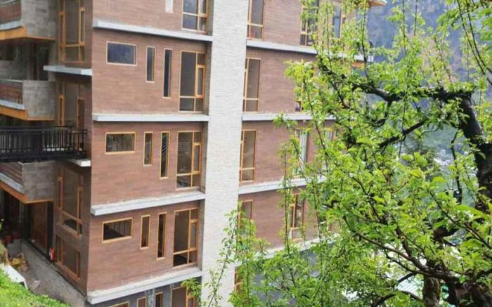 Gezellig Inn - Vardhan Hills