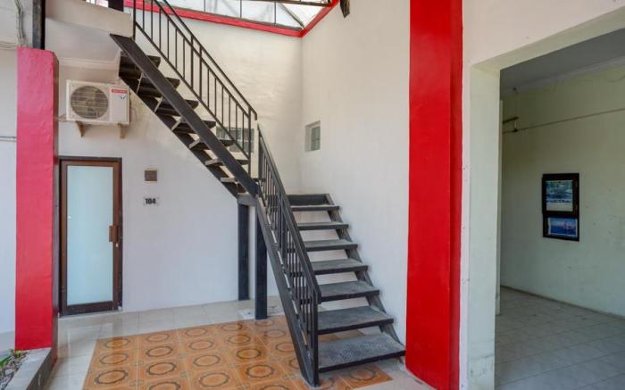 RedDoorz Syariah near Alun Alun Tegal