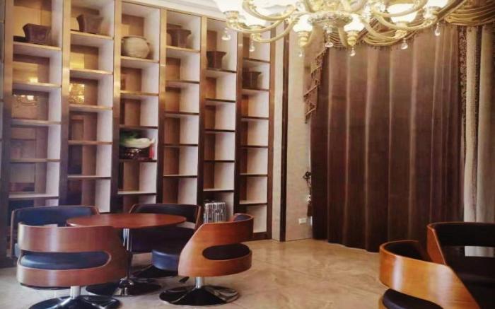 Shell Yanchengting Lake District Baima Plaza Hotel