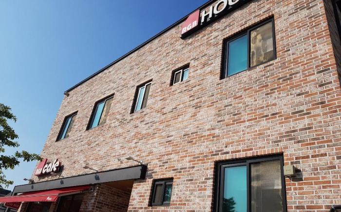 RGB HOUSE HOSTEL