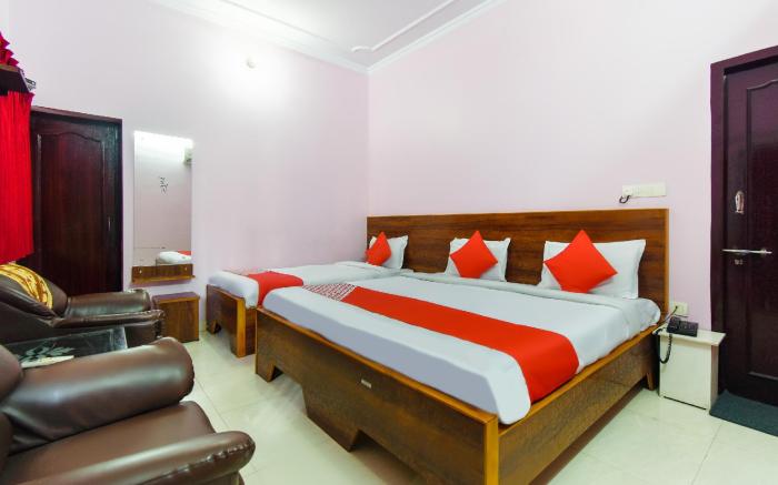OYO 6179 Hotel Aarjee Crescent