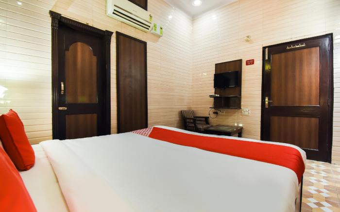 OYO Hotel Holy City