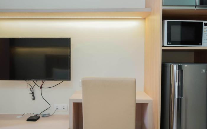 Comfy Studio Apartment at Menteng Park By Travelio