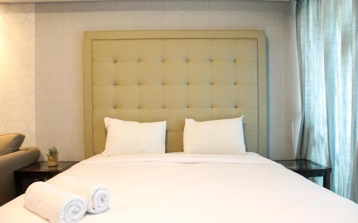 Elegant 1BR Kemang Village Apartment By Travelio