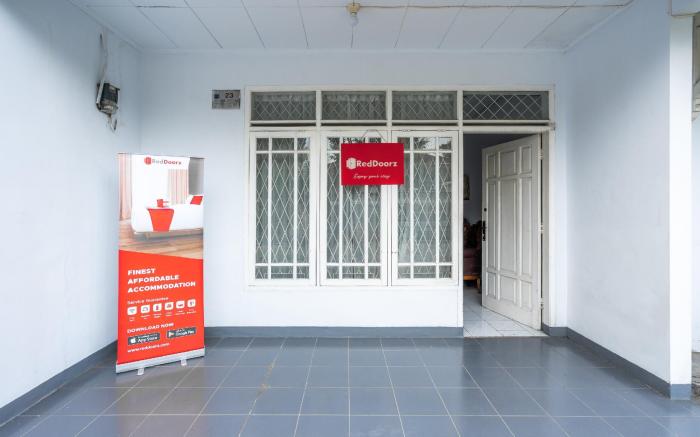 RedDoorz Syariah near RSUD Cimacan