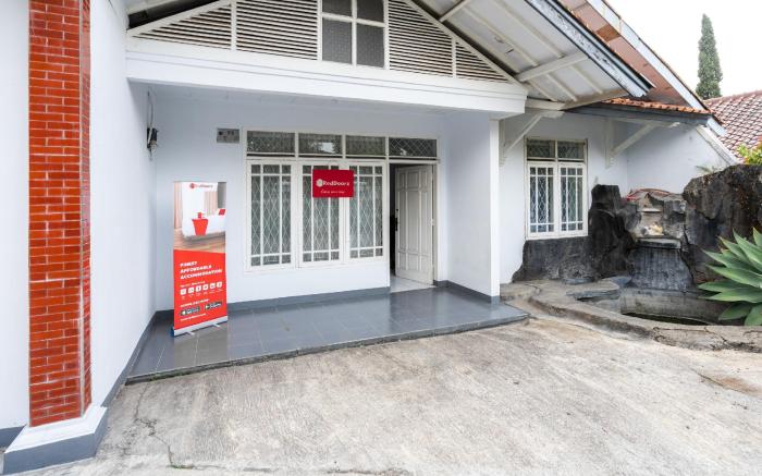 RedDoorz Syariah near RSUD Cimacan
