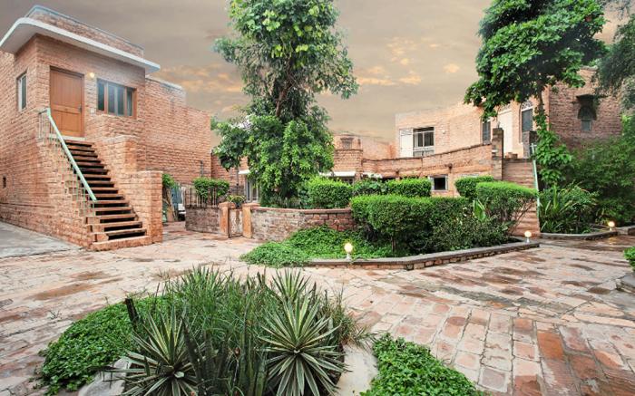 Hotel Inn Season – Art Deco Heritage Hotel in Jodhpur