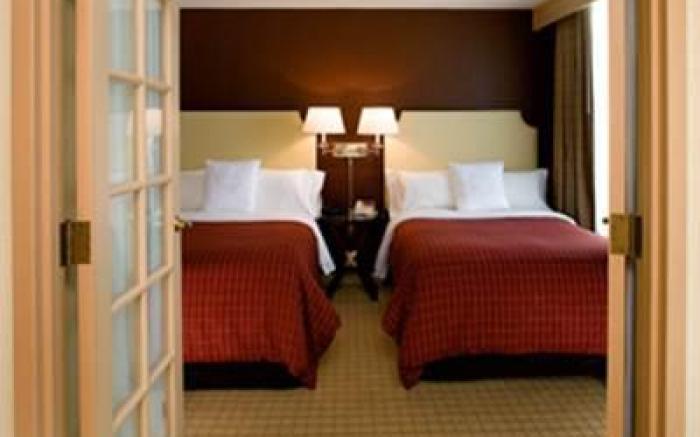 Sheraton Suites Chicago Elk Grove