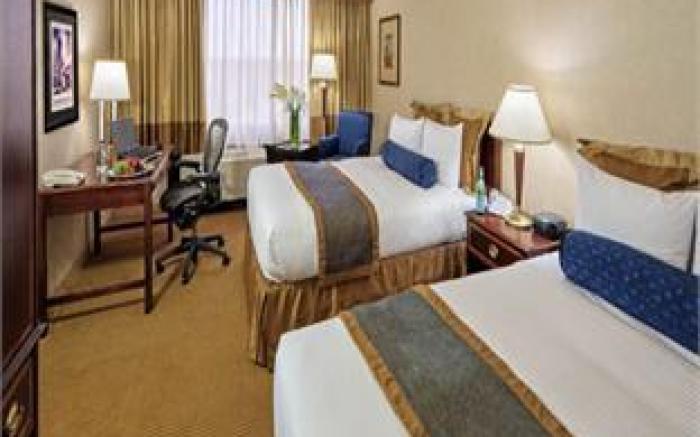 Sheraton Lisle Naperville Hotel