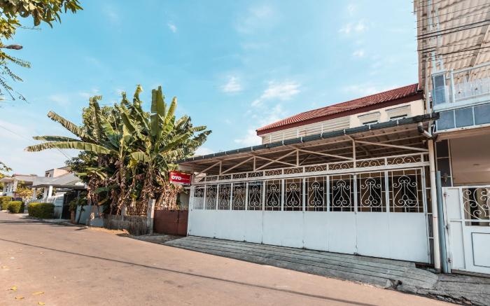 Aquina House