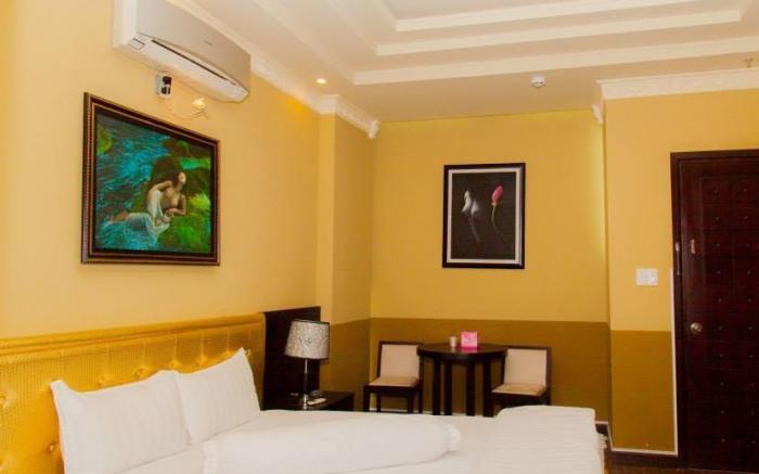 Eden Roc Hotel
