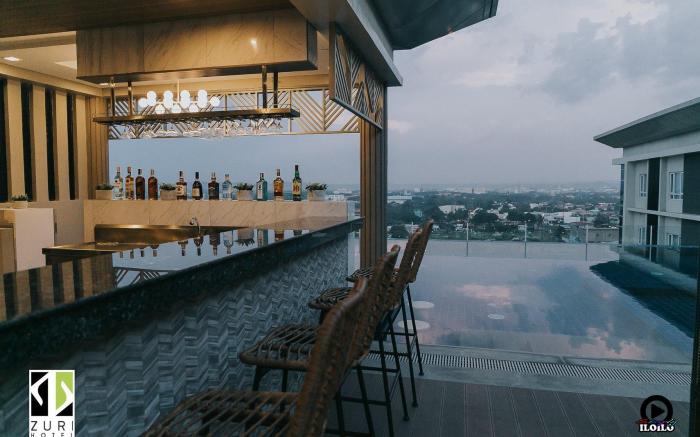 Zuri Hotel