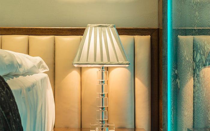 Le Monde Hotel