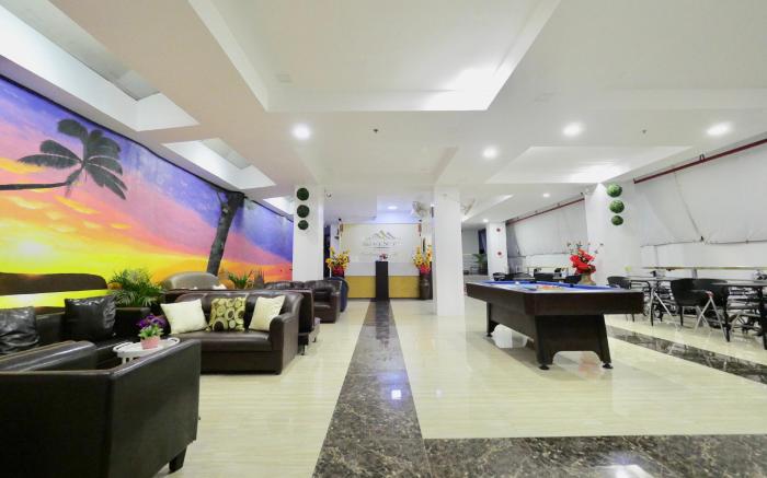 Deluxe Ensuite by Mirage Suites Hotel
