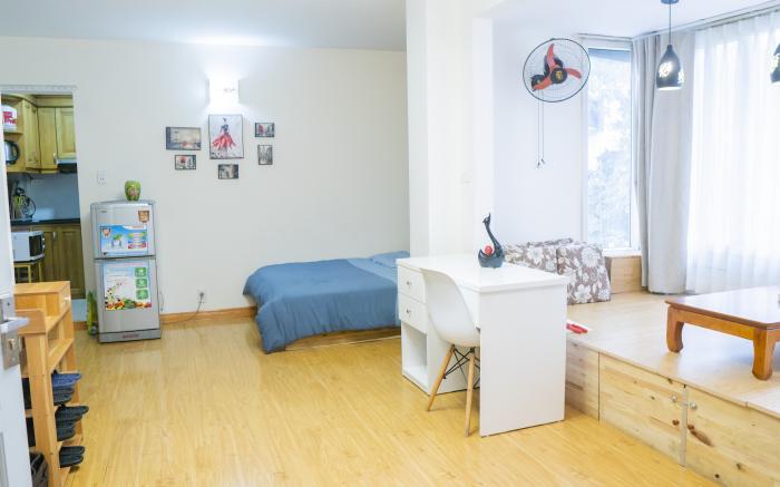 Lizzie House Oldquater apartment balcony,furnished