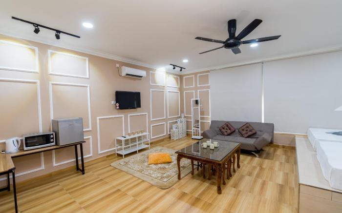 Fella Studio Bandar Baru Uda 1