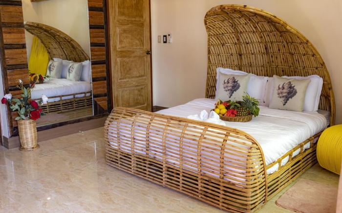 Couple Suite Room (overlooking sea view)