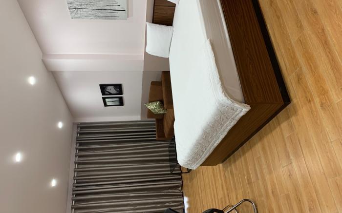 MK Studio 303