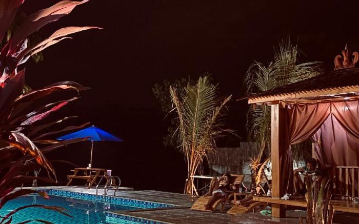 Embay House & Private Pool
